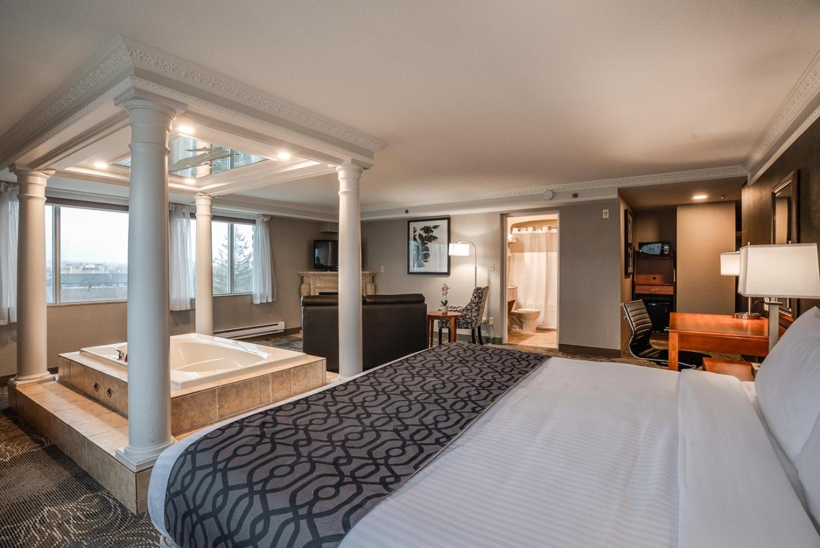 Hotel Monte Carlo - Newly Renovated