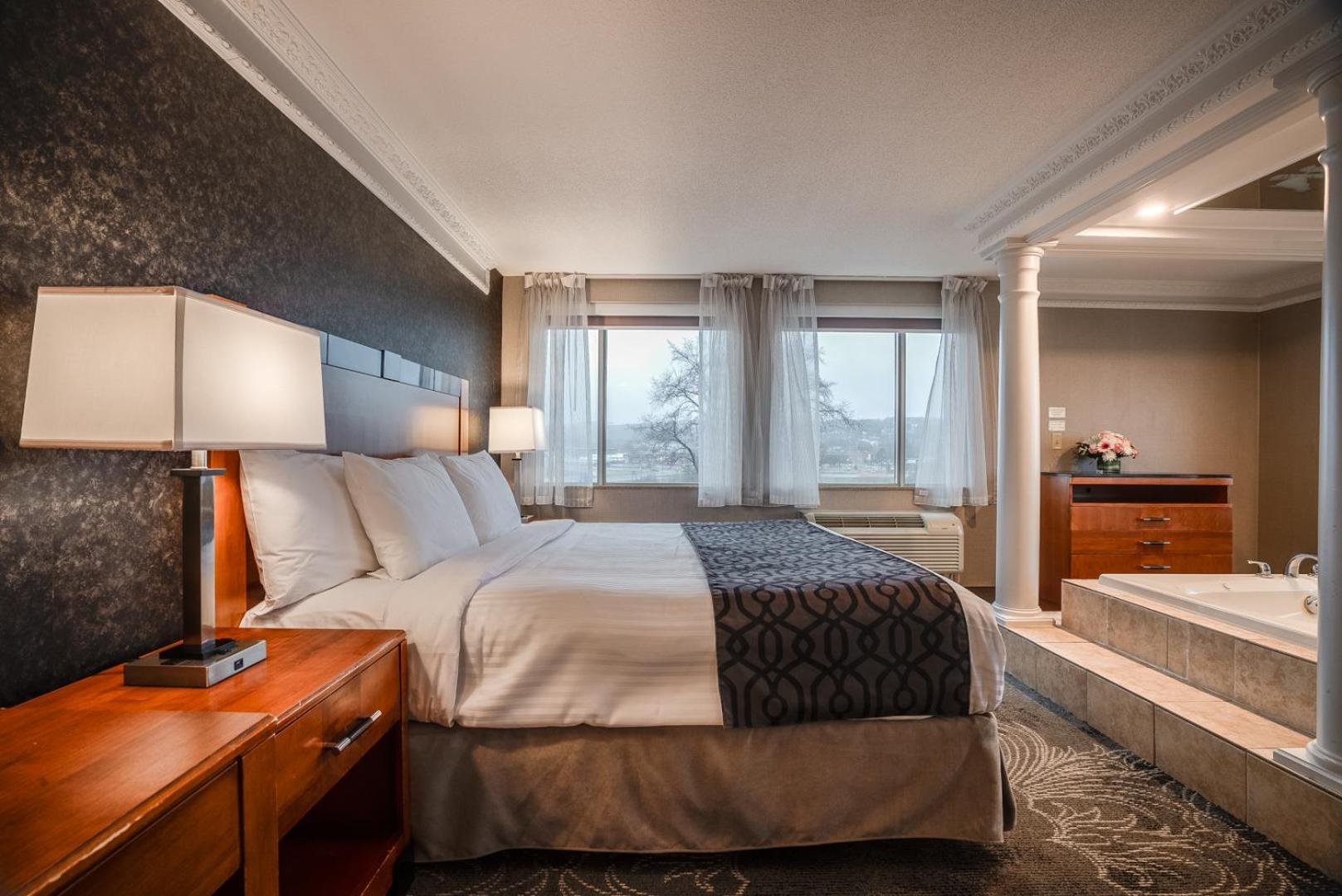 Hotel Monte Carlo - Newly Renovated