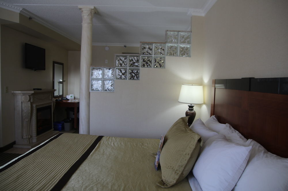 Hotel Monte Carlo - Newly Renovated