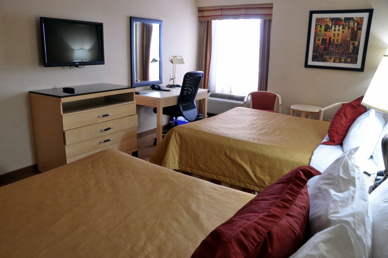 Monte Carlo - Newly Renovated Hotel Barrie